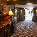 Devon Hotel