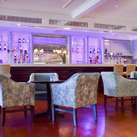 Devon Hotel Templeglantine Village