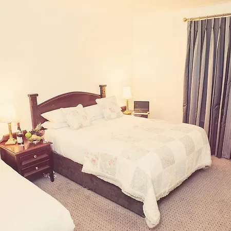 Devon Templeglantine Village