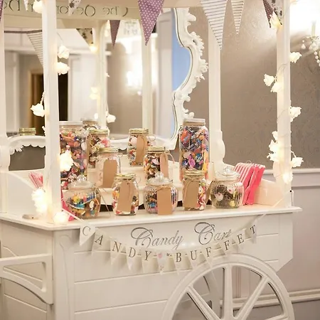 Hotel Devon Templeglantine Village