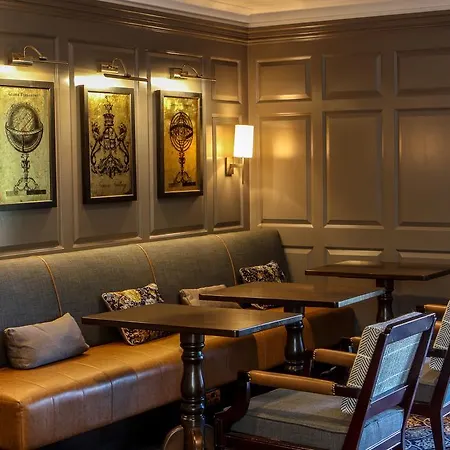 Devon Hotel