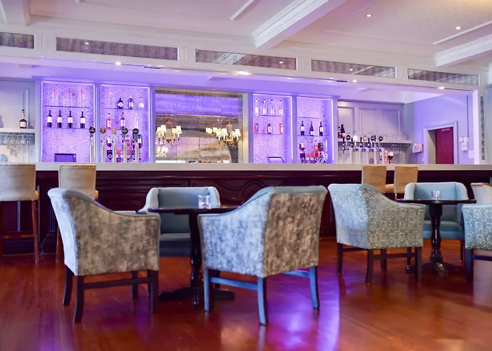 Devon Hotel Templeglantine Village