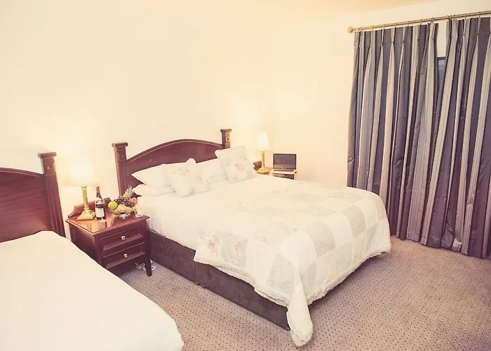 Devon Templeglantine Village